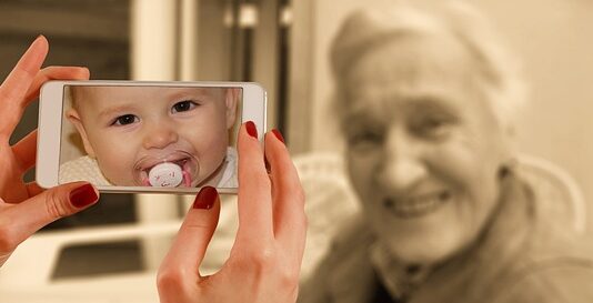 Jaka jest różnica między roleta a żaluzją?