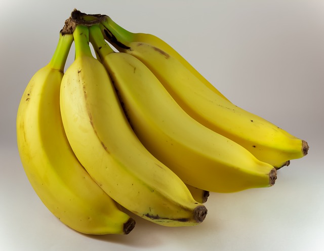 Ile bananów można zjeść w ciągu dnia? Ile bananów można zjeść w ciągu dnia?